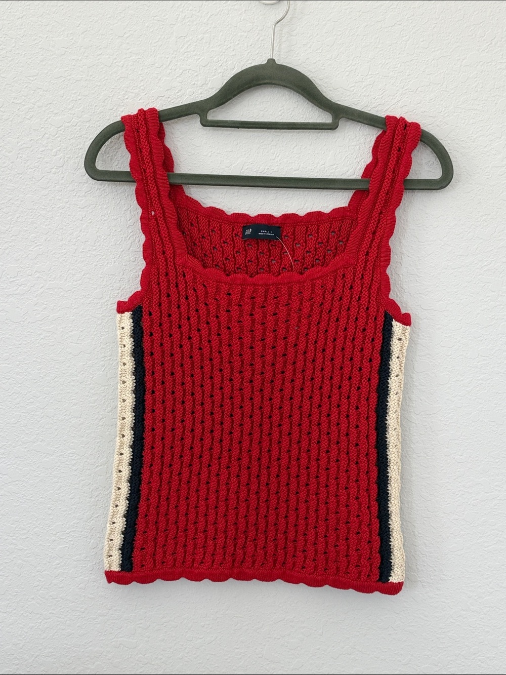 GAP Women's Small Tall Red Crochet Knit Tank Top 100% Cotton Colorblock